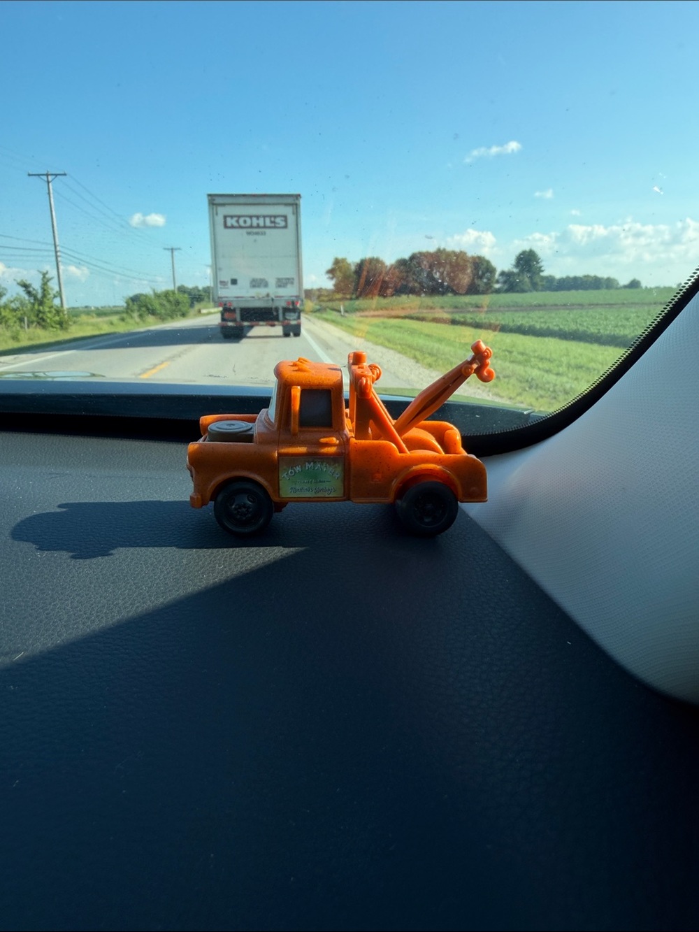 MCDONALDS Disney Pixar Cars Mater Tow Truck PLASTIC TOY CAR
